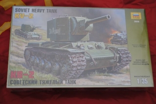Zvezda 3608 KV-2 Soviet Heavy Tank